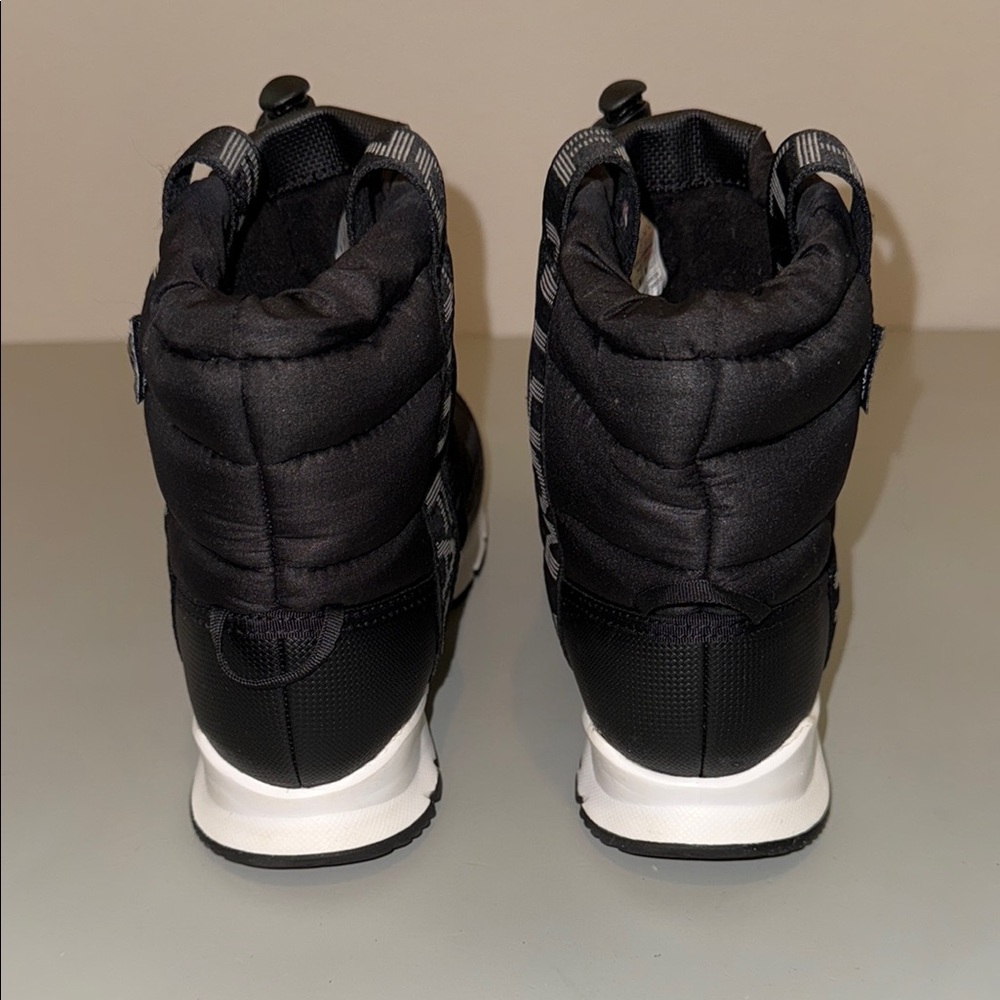 Like New, Kids Thermoball Pull-on Waterproof Black Quilted Padded Comfort Boots - Picture 5 of 11